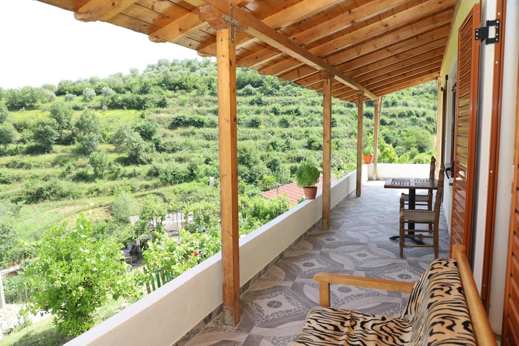 Villa Romario Berat Exterior photo